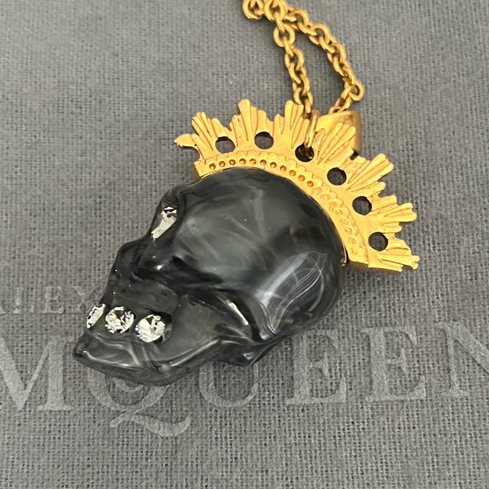 Alexander McQueen Marble Mohawk Skull Necklace - Picture 12 of 16